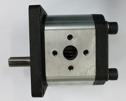 (Backhoe) Prior to 2015 - Hydraulic Gear Pump - WM-6600/WM-7600